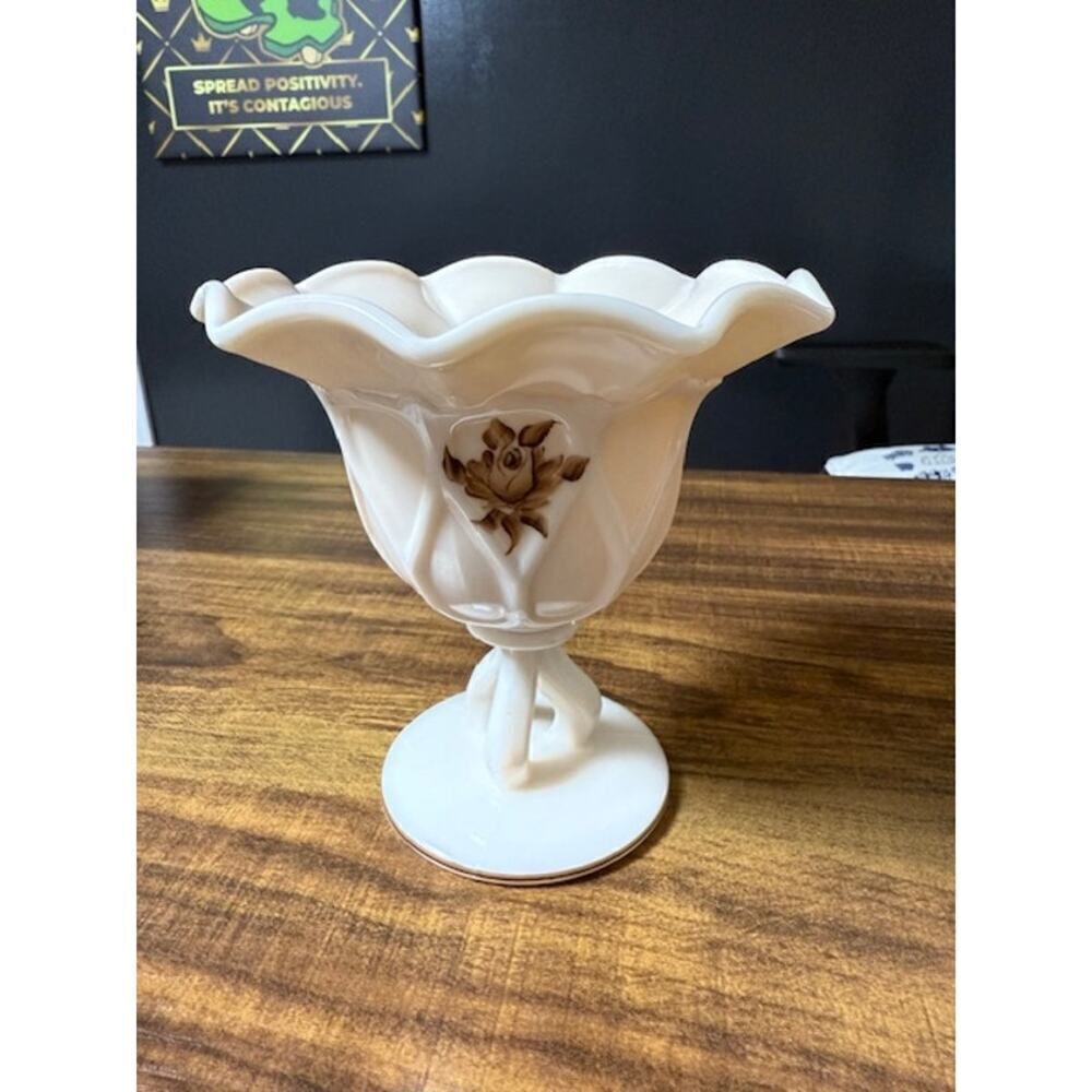 Vintage 1980 Westmoreland Almond Peach Milk Glass Ruffled Pedestal Candy Dish 5"